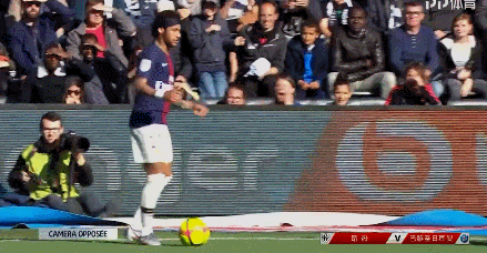 斯洛特：萨拉赫有权不满但不该向媒体说 俱乐部需要做出处理