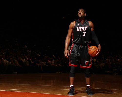 法兰克福主帅：战巴萨将面临苦战；必须集体对亚马尔进行防守（法兰克福主帅：对阵巴萨将是硬仗，全队需合力限制亚马尔）