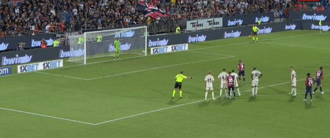 北青：36岁吴曦与上海申花续约1年，将随球队海外拉练（北青：36岁吴曦与申花续约一年 将随队赴海外拉练）