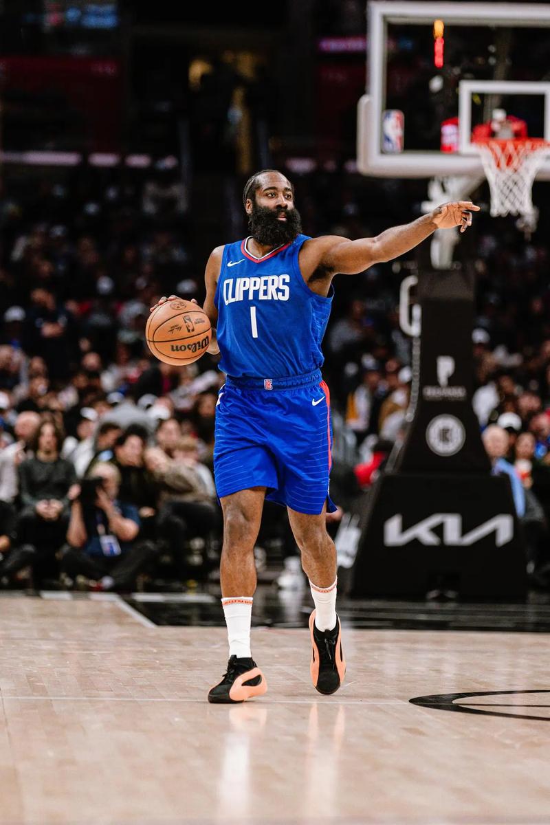 篮球CBA球队阵容优化策略（CBA篮球队阵容升级方案）